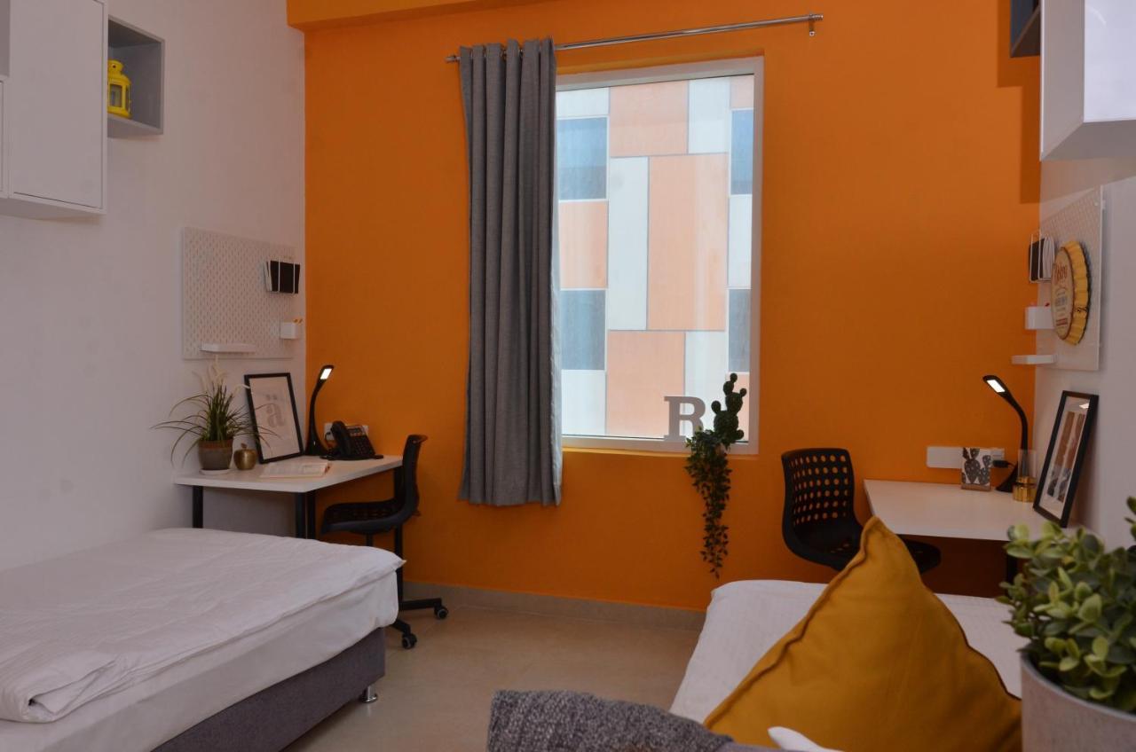 Ksk Homes Hotel Dubai Academic City Bagian luar foto