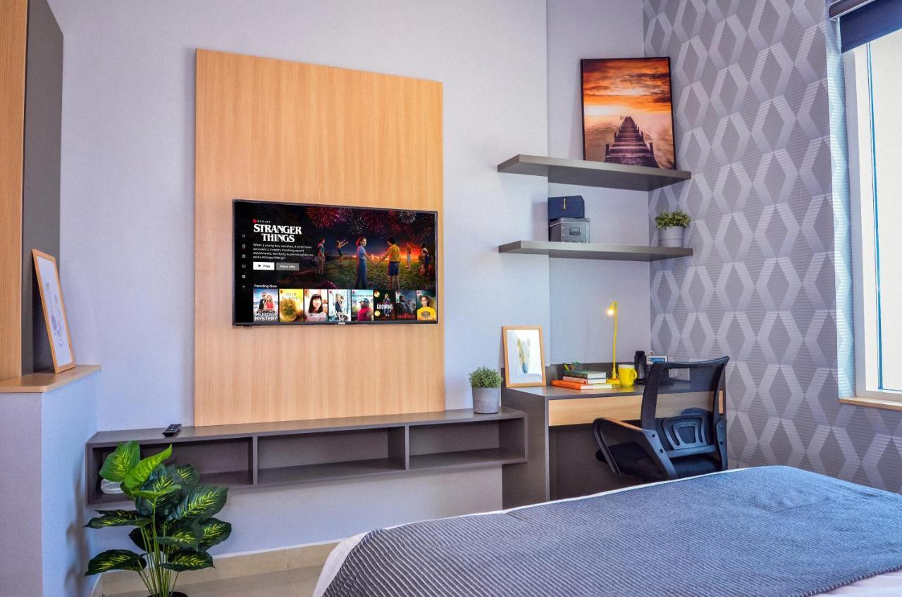 Ksk Homes Hotel Dubai Academic City Bagian luar foto